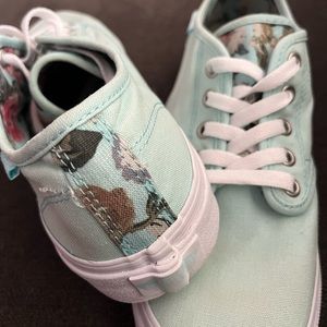 Vans Authentic- light aqua with floral accents
